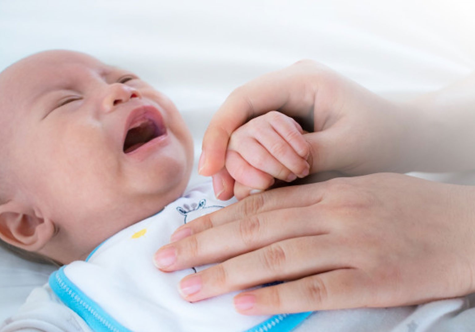 Infant Colic - Symptoms & Tips for Parents